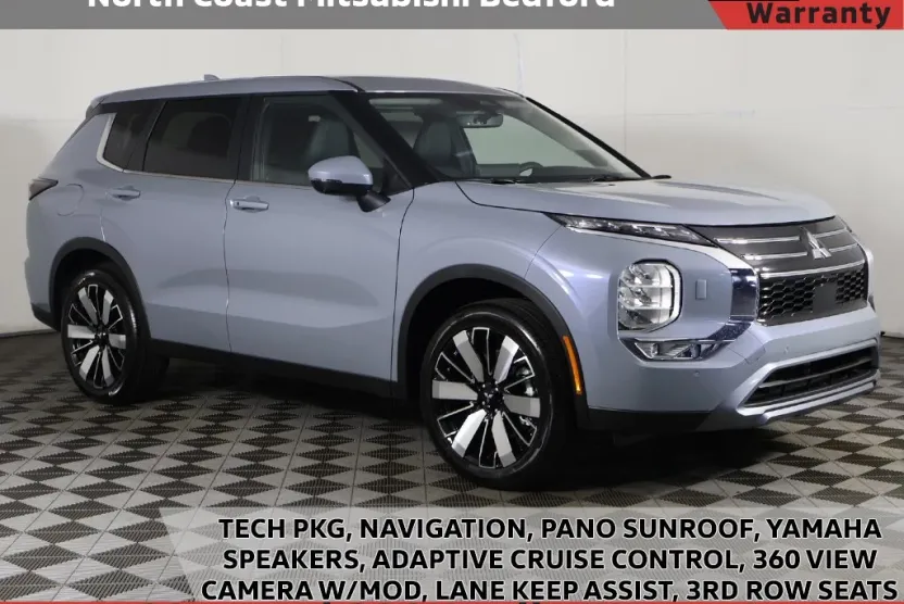 2025 Mitsubishi Outlander SE Ralliart photo 1