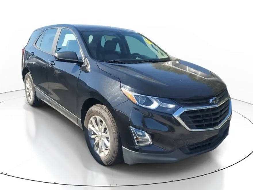 2020 Chevrolet Equinox LS photo 1