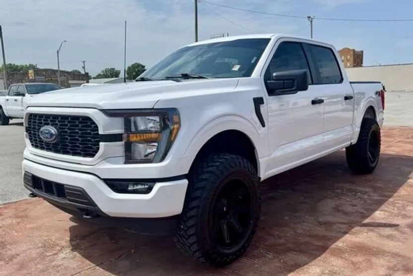 2023 Ford F-150 XL photo 1