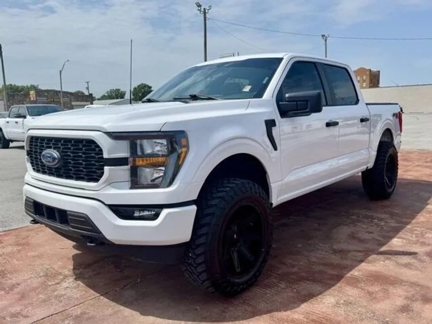 2023 Ford F-150 XL photo 1