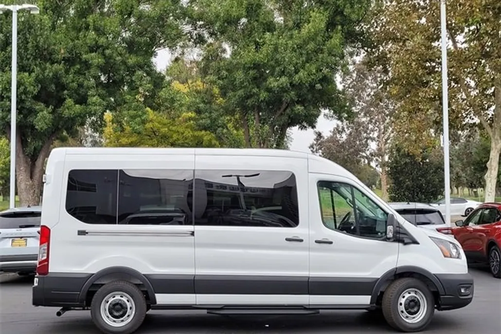 2025 Ford Transit Passenger XL photo 1