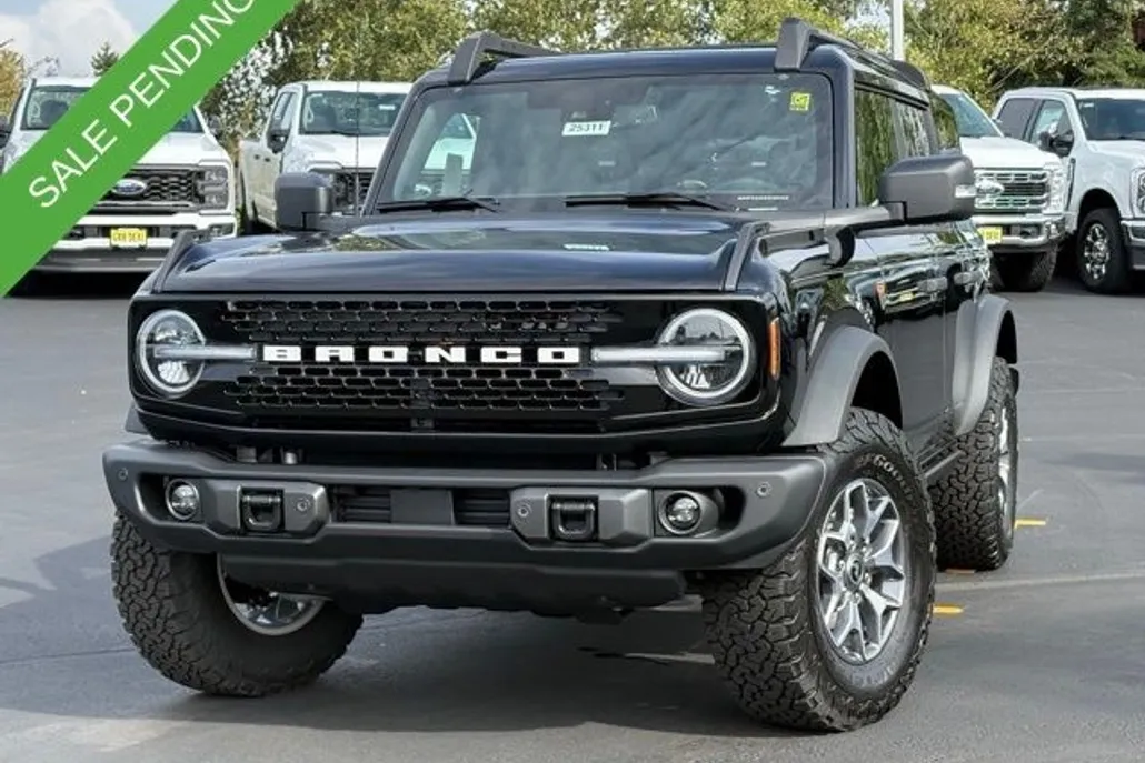 2025 Ford Bronco Badlands photo 1