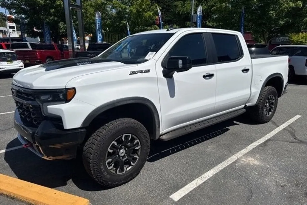 2024 Chevrolet Silverado 1500 ZR2 photo 1