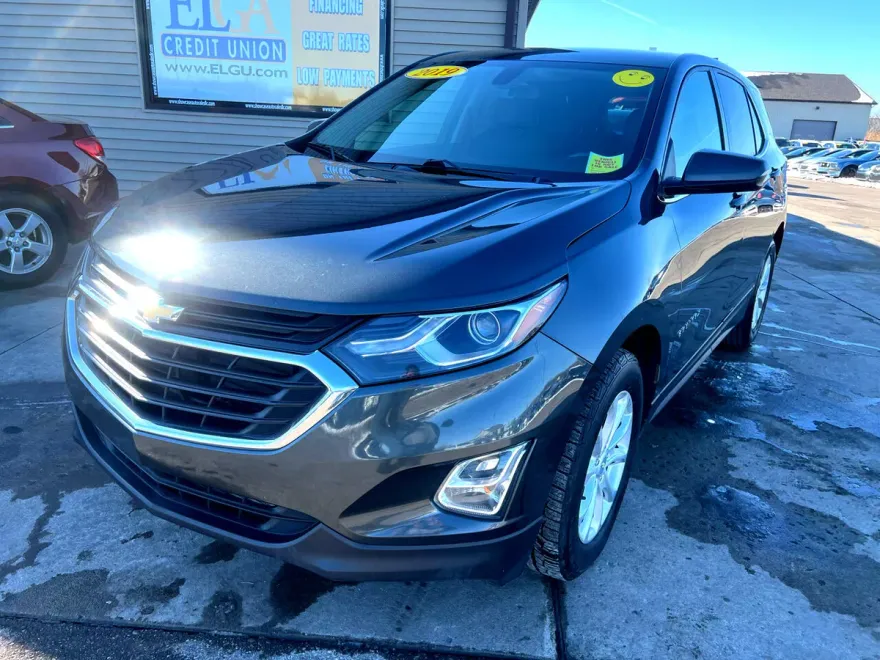 2019 Chevrolet Equinox LT photo 1