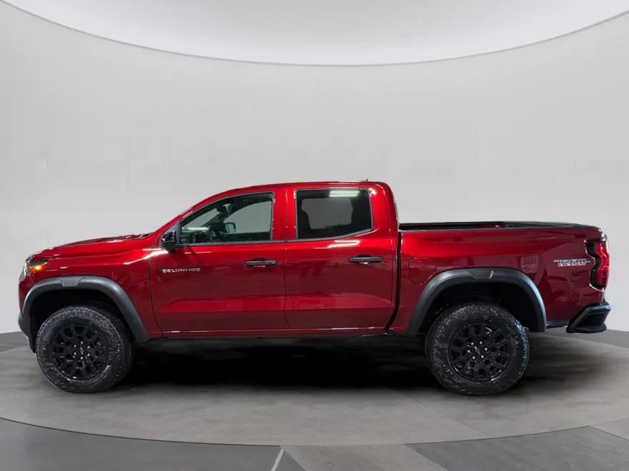 2026 Chevrolet Colorado Trail Boss photo 1
