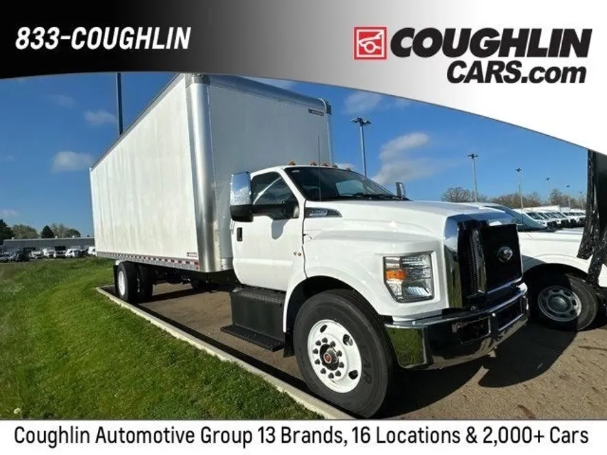 2024 Ford F-750 photo 1