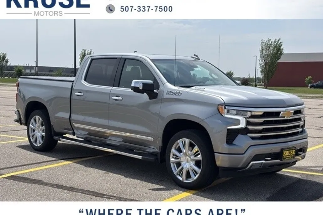 2024 Chevrolet Silverado 1500 High Country photo 1