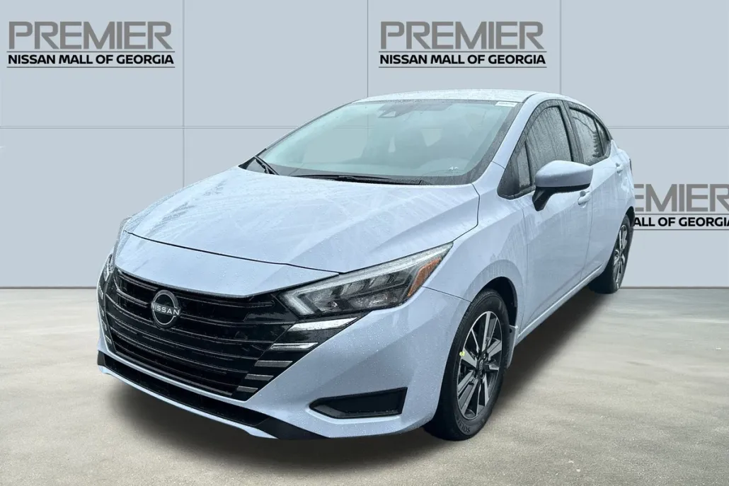 2025 Nissan Versa 1.6 SV photo 1