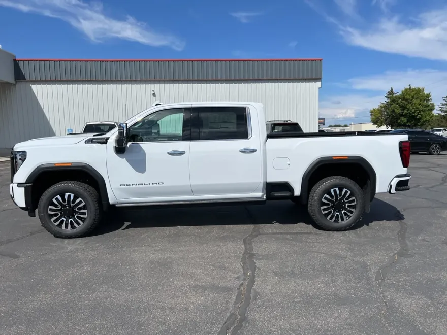 2026 Gmc Sierra 2500 HD Denali Ultimate photo 1