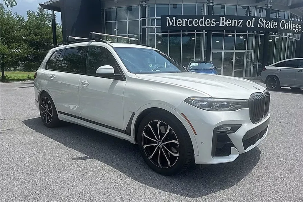 2021 Bmw X7 M50i photo 1