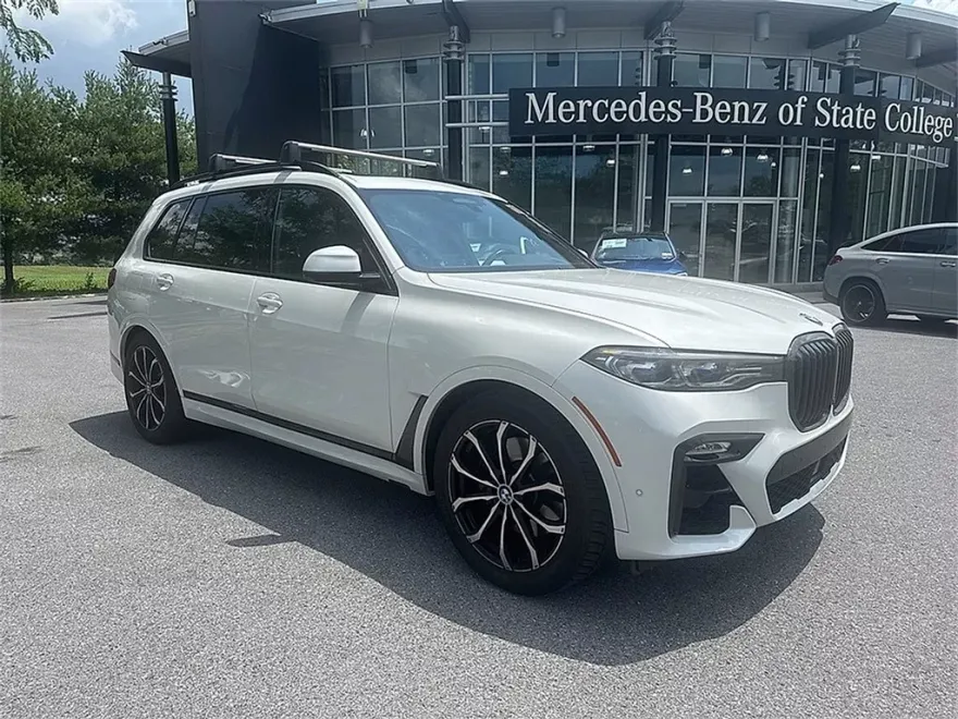 2021 Bmw X7 M50i photo 1