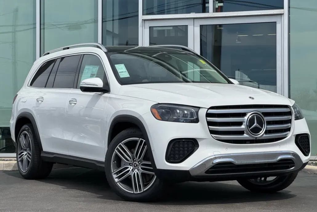 2025 Mercedes Benz GLS 450 4MATIC photo 1