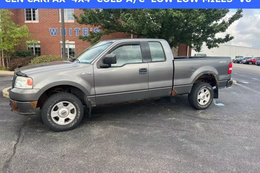 2004 Ford F-150 XL photo 1