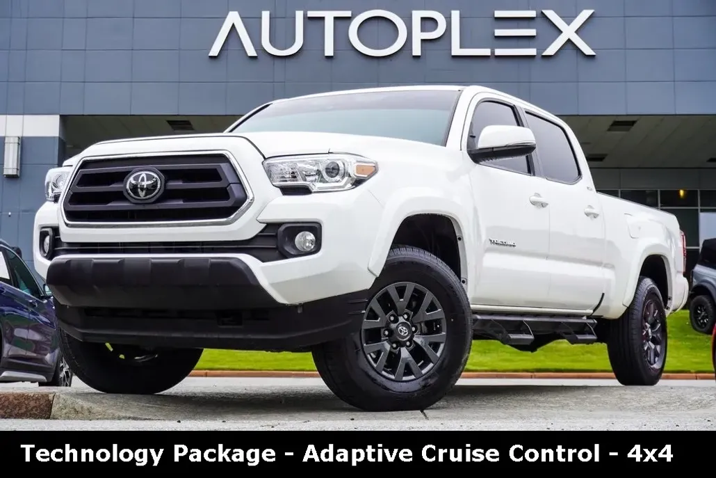 2023 Toyota Tacoma SR5 Double Cab V6 photo 1