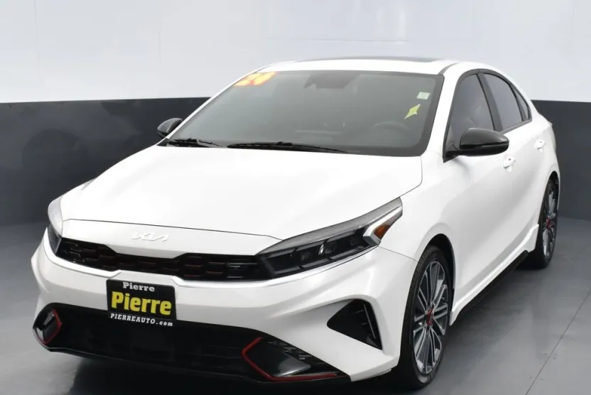 2024 Kia Forte GT photo 1