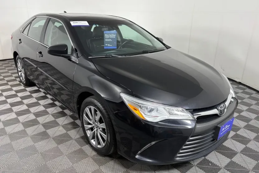 2016 Toyota Camry XSE V6 photo 1