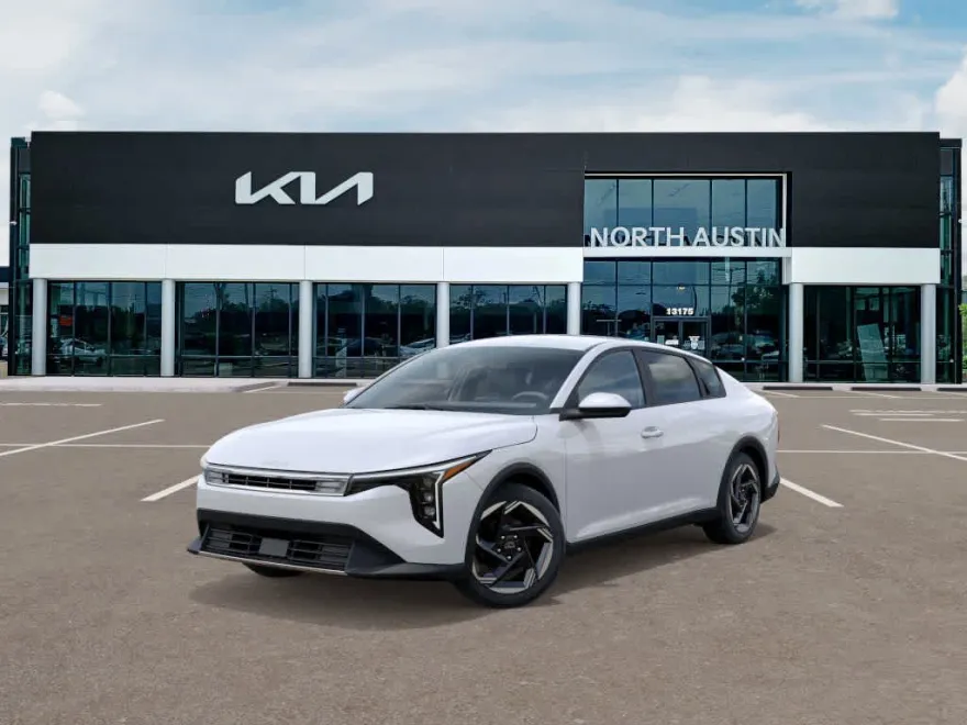 2025 Kia K4 EX photo 1