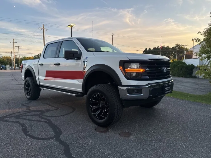 2024 Ford F-150 XLT photo 1