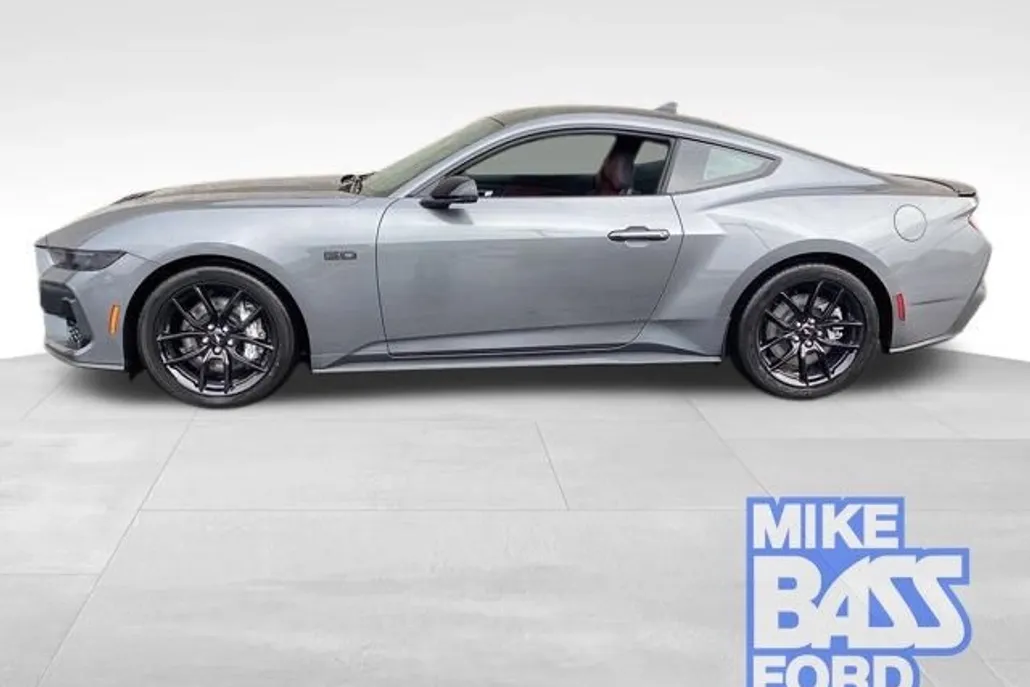 2025 Ford Mustang GT Premium photo 1