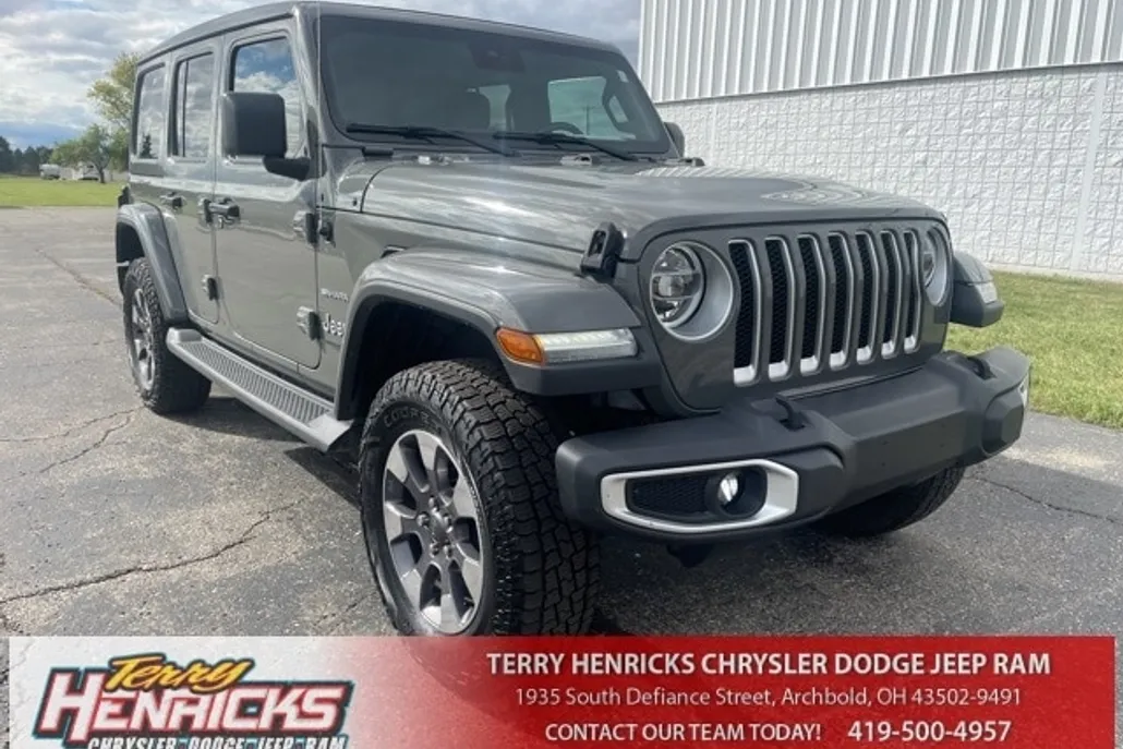 2020 Jeep Wrangler Unlimited Sahara photo 1