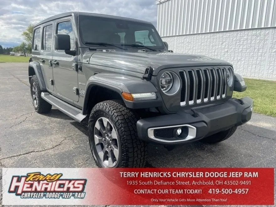 2020 Jeep Wrangler Unlimited Sahara photo 1