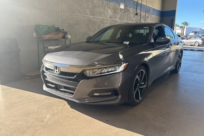 2018 Honda Accord Sport photo 1