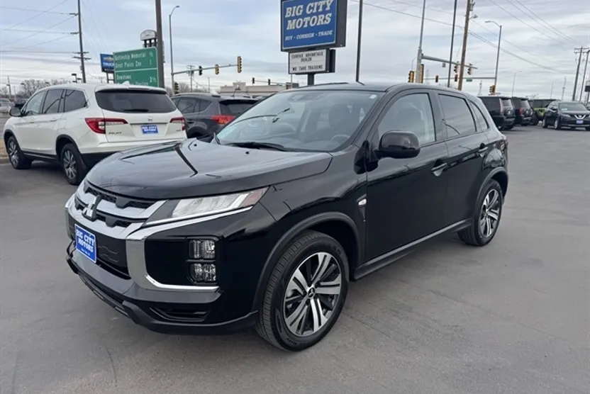 2022 Mitsubishi Outlander Sport ES photo 1
