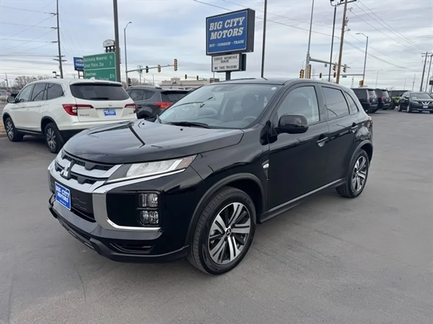 2022 Mitsubishi Outlander Sport ES photo 1