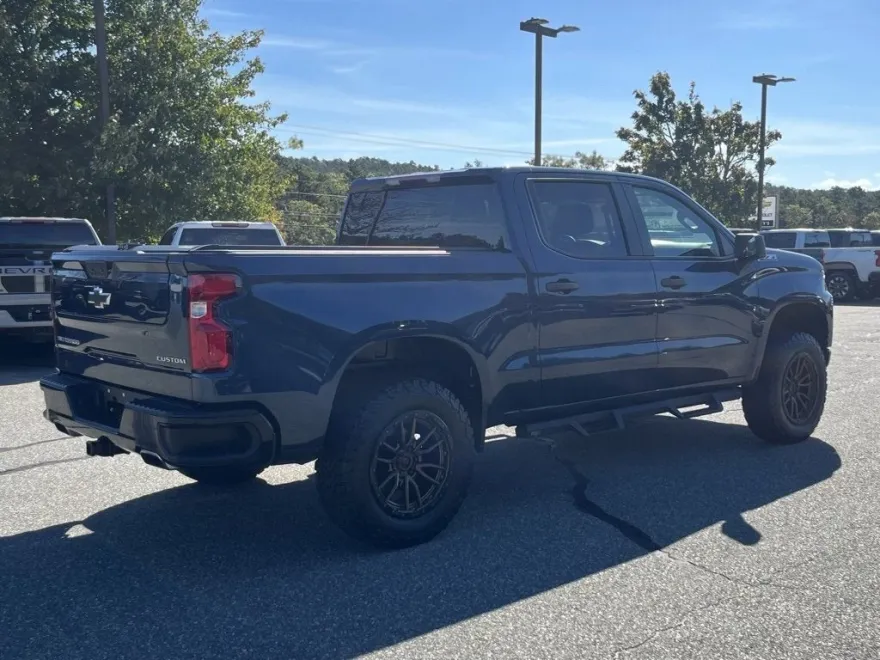 2021 Chevrolet Silverado 1500 Custom Trail Boss photo 1