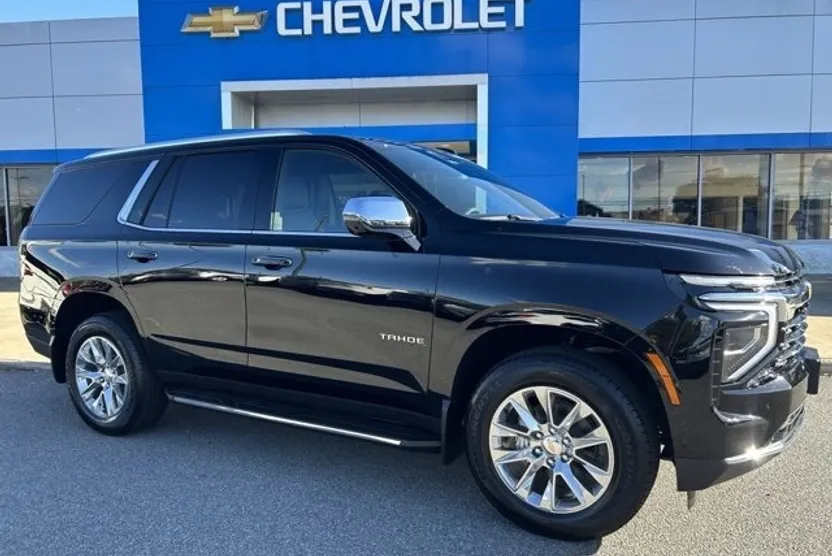 2025 Chevrolet Tahoe Premier photo 1