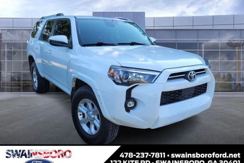 2021 Toyota 4Runner SR5 photo 1