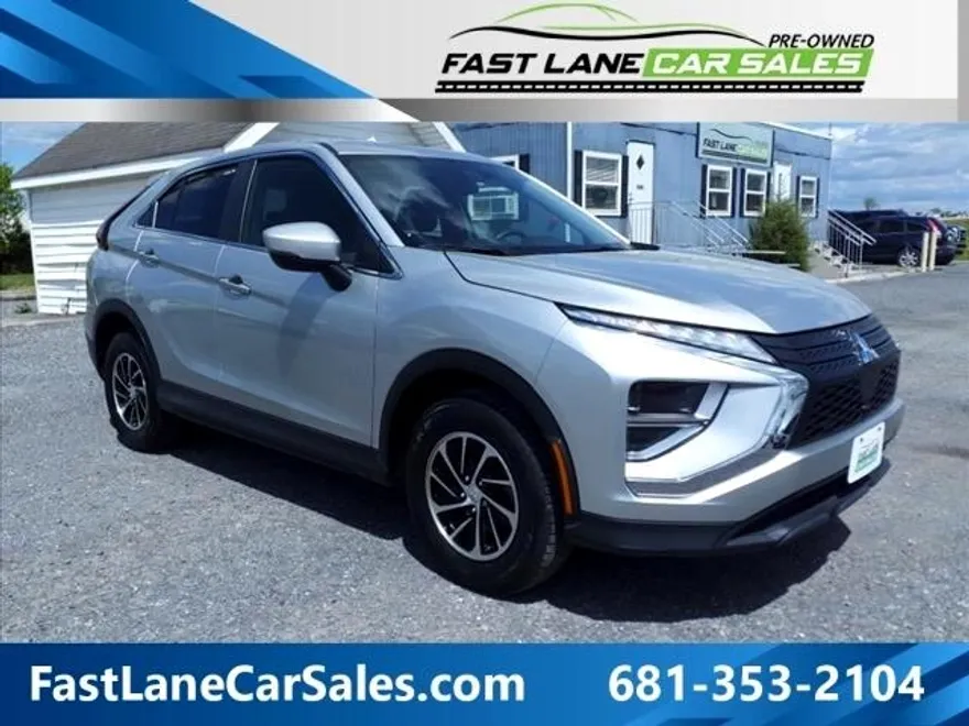 2022 Mitsubishi Eclipse Cross ES photo 1