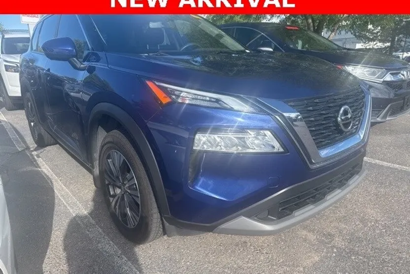 2021 Nissan Rogue SV photo 1