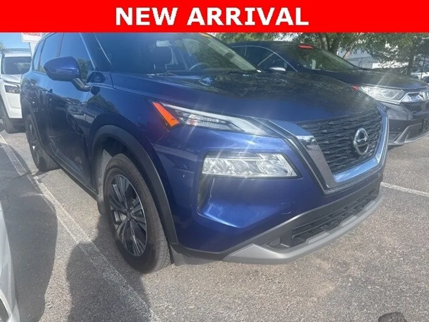 2021 Nissan Rogue SV photo 1
