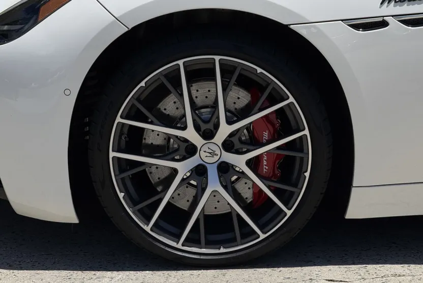 2024 Maserati Granturismo Modena photo 1