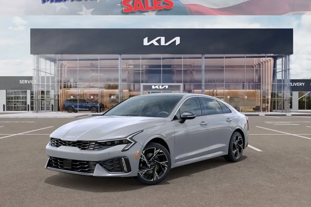 2025 Kia K5 GT-Line photo 1