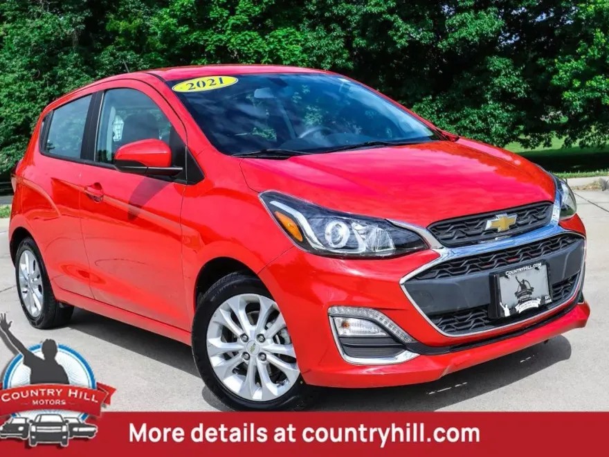 2021 Chevrolet Spark 1LT photo 1
