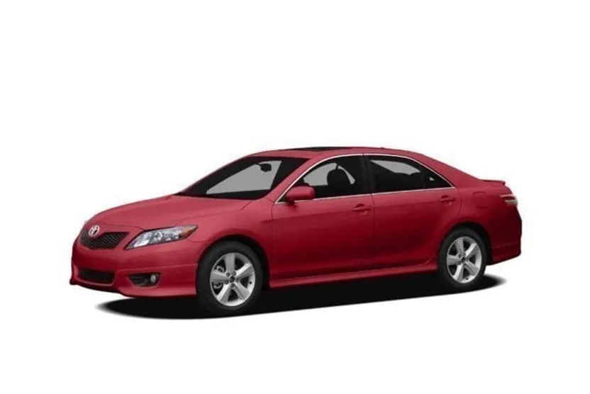 2011 Toyota Camry SE photo 1