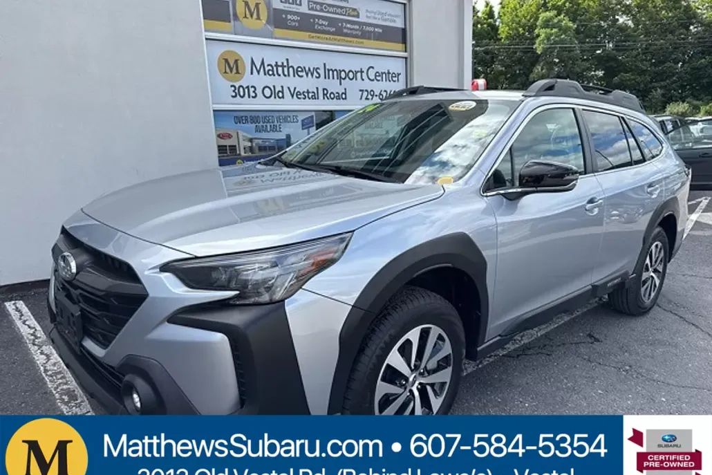 2024 Subaru Outback Premium photo 1