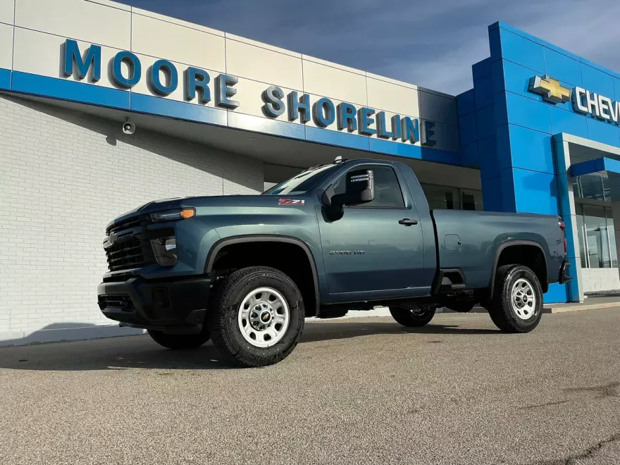 2025 Chevrolet Silverado 2500HD photo 1