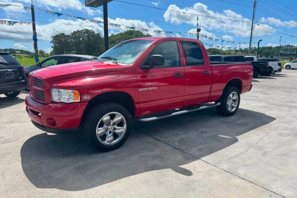 2003 Dodge Ram SLT photo 1