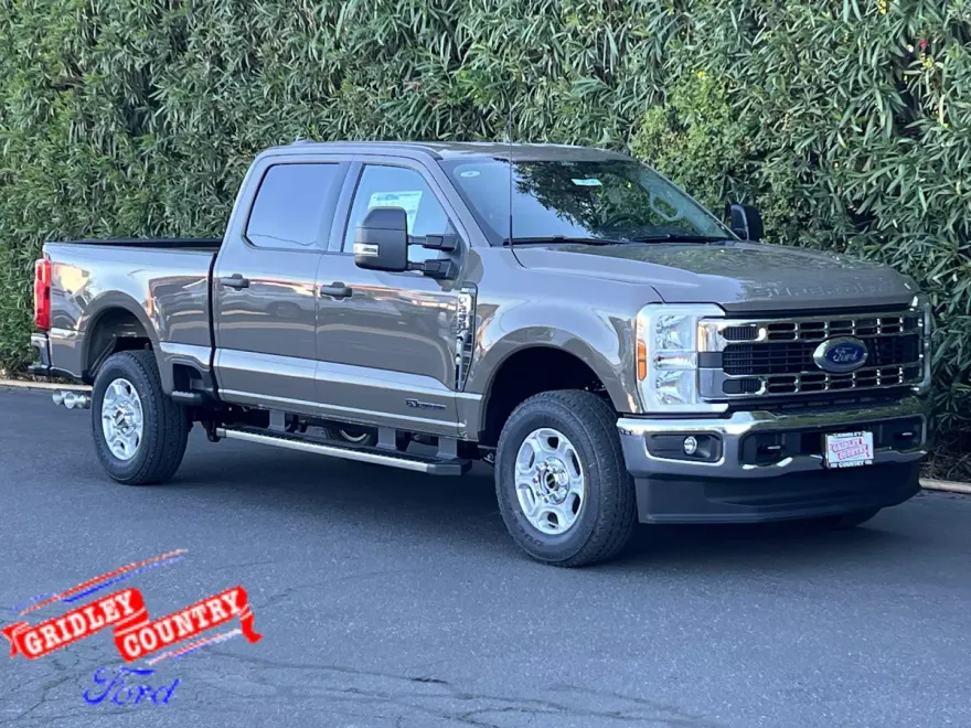 2026 Ford F-250 XLT photo 1