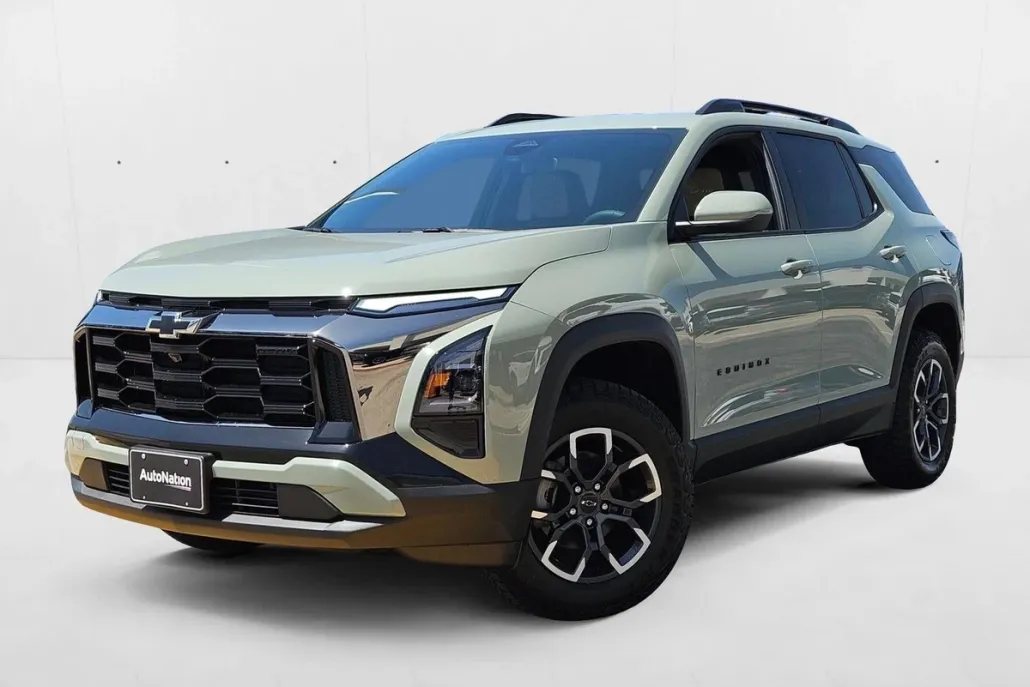 2026 Chevrolet Equinox ACTIV photo 1
