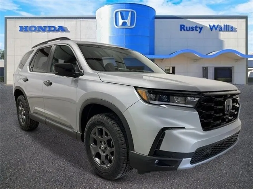 2025 Honda Pilot TrailSport photo 1
