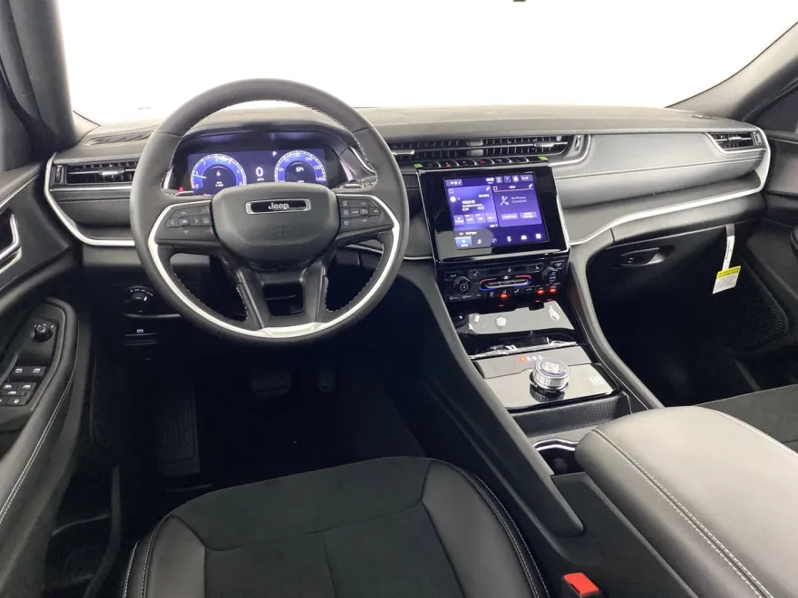 2025 Jeep Grand Cherokee Altitude X photo 1