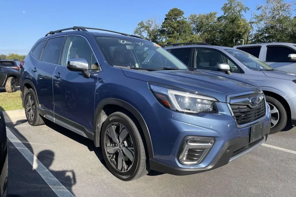 2021 Subaru Forester Touring photo 1