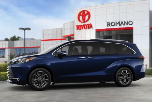 2025 Toyota Sienna Platinum photo 3