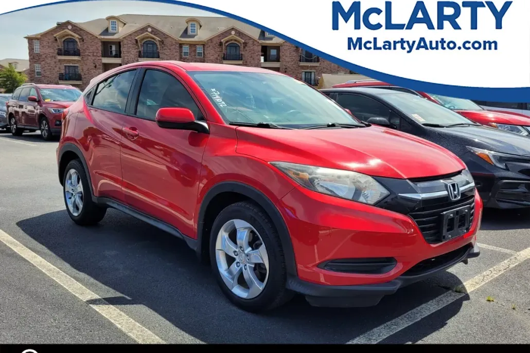 2016 Honda HR-V LX photo 1