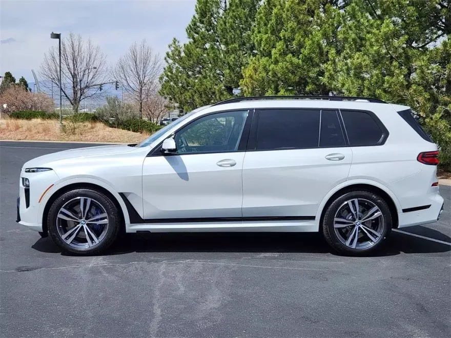 2025 Bmw X7 xDrive40i photo 1