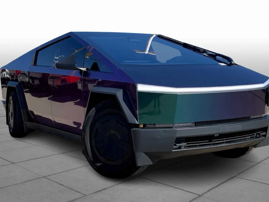 2024 Tesla Model Y photo 1